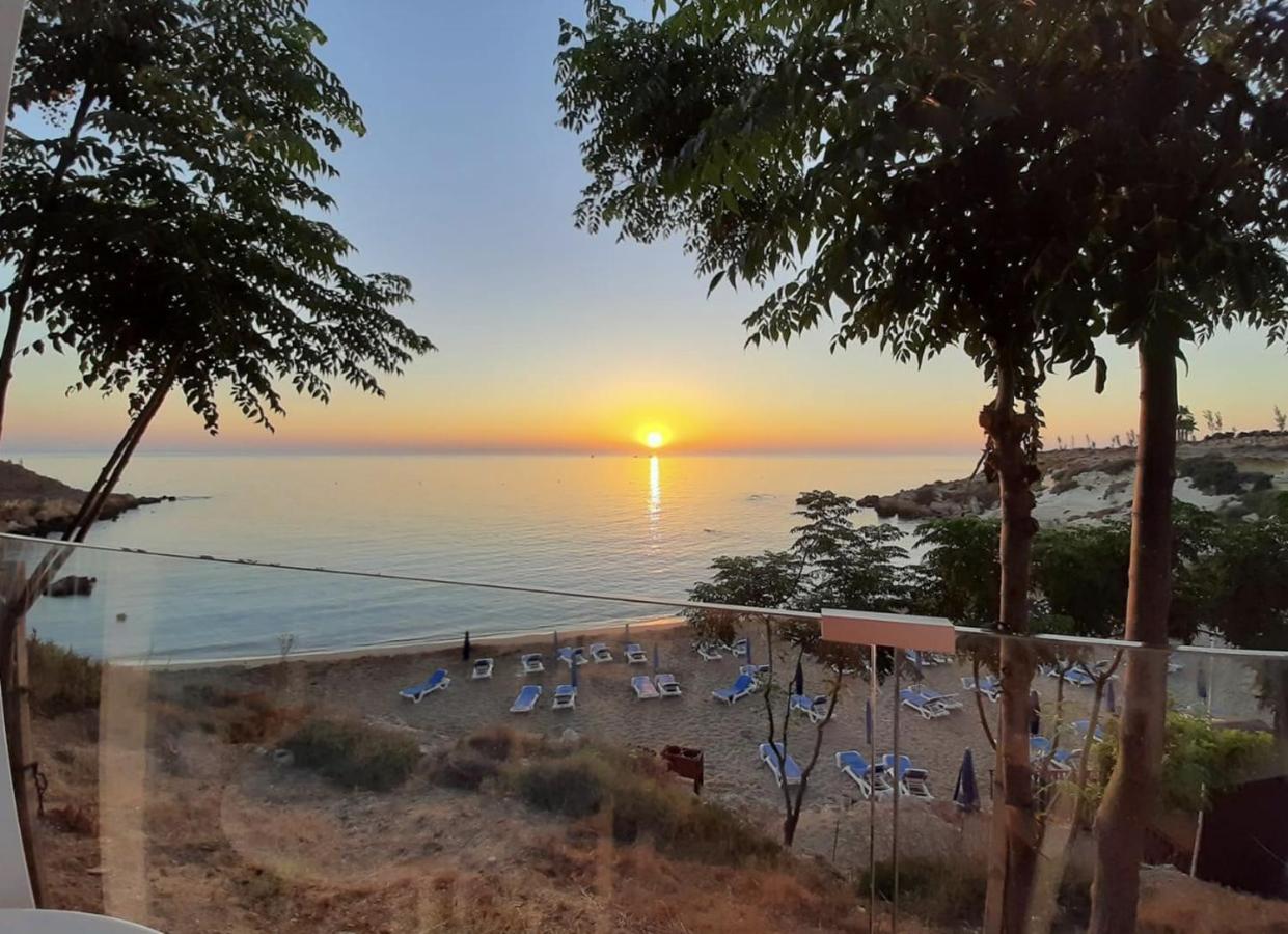 Villa Diana - 200 Meters From Kapparis, Fireman'S Beach 帕拉利米尼 外观 照片