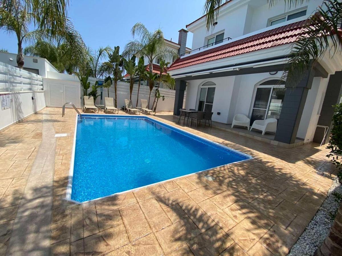 Villa Diana - 200 Meters From Kapparis, Fireman'S Beach 帕拉利米尼 外观 照片